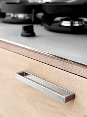 Cubico 192 metall silver långsträckt möbelhandtag