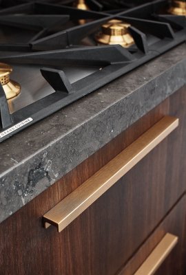 Station 320 avlångt möbelhandtag Aluminium Guld Borstad