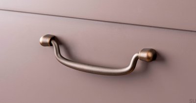 Hänge 128 avlångt möbelhandtag Antik brons
