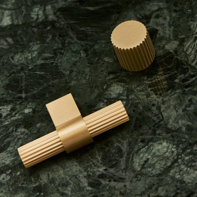 Möbelknopp T-Bar Helix Stripe Brushed Gold