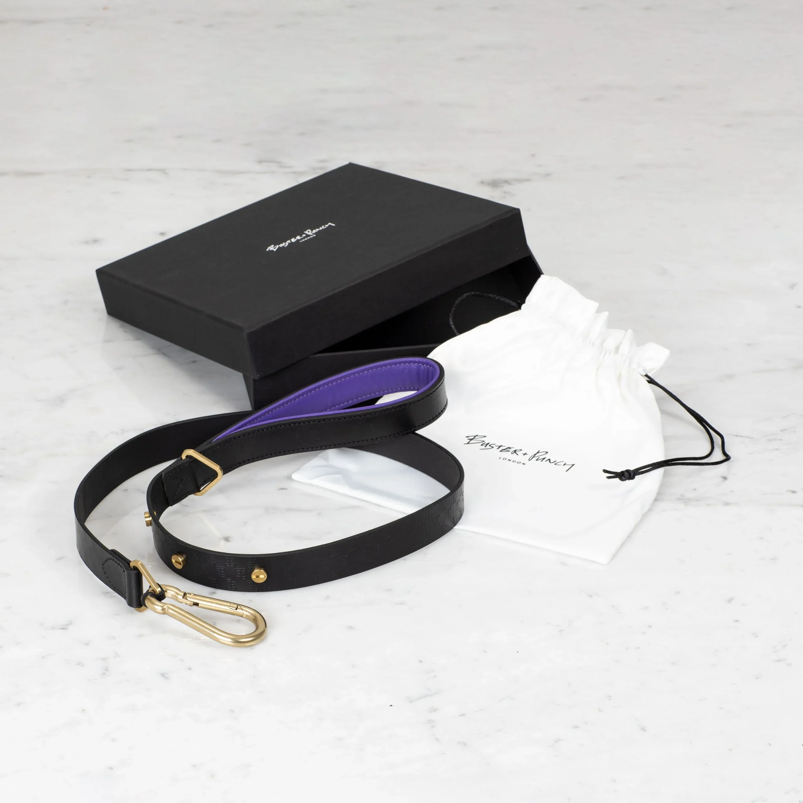 BusterPunch_Dog_Lead_Brass_Large_Unboxing-scaled.webp