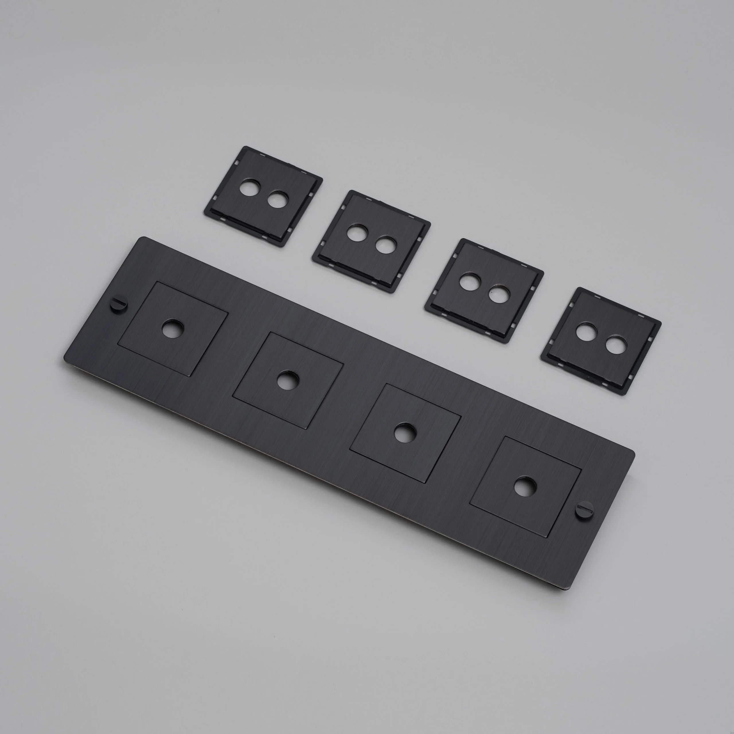 EU_ELECTRICITY_4G_Wall_Plate_Infill_SmokedBronze_Web-scaled.webp