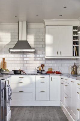 Lexington 96 avlångt möbelhandtag Polerad mässing (2 st)