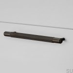 Zdjęcie mebla z metalowym smoked brąz uchwytem Pull bar