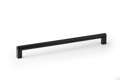 Eto 320 träsvart med avlångt möbelhandtag i svart aluminium