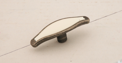 Möbelknopp 1889 Antik Silver med Vit