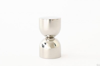 Kokeshi 1832 möbelknopp i polerat stål