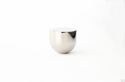 Kokeshi 1816 möbelknopp i polerat stål