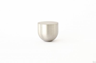 Kokeshi 1816 möbelknopp i borstat stål