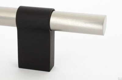 Line Big Mix 342 avlångt möbelhandtag, borstat stål med svart aluminium