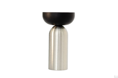 Kokeshi Mix 3052 Vägghängare i borstat stål med svart aluminium