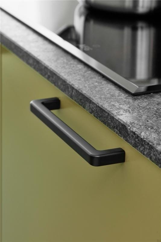 529060192-9005--Uchwyt-Meblowy-Podłużny-Mango-Metalowy-Czarny-Mat-Furnipart-Skandynawskie-Uchwyty_1