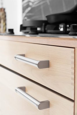Stort 192 stål silver långsträckt möbelhandtag