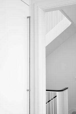 Vanligt 2 L 1280 Stål Silver Satin Möbelhandtag