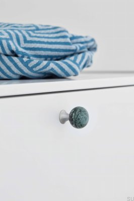 Bead Straight 28 Marble Green med Silver möbelknopp