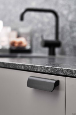 Avlångt möbelhandtag Höst 128 Aluminium Matt Svart Borstad