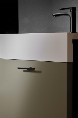 Tau 32 avlångt möbelhandtag, Aluminium, Matt Svart, Borstad