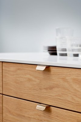 Accent 32-kant möbelhandtag, borstad aluminiumguld