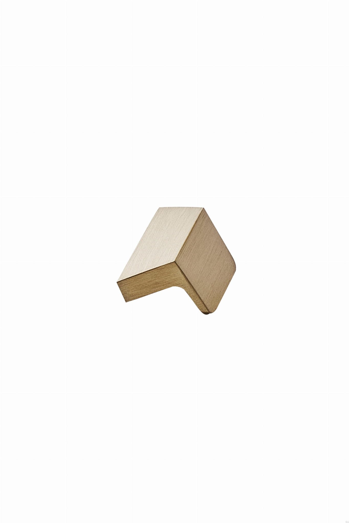 449220032-31--Uchwyt-meblowy-podłużny-Envelope-32-Aluminiowy-Złoty-Szczotkowany-Furnipart-Skandynawskie-Uchwyty_1