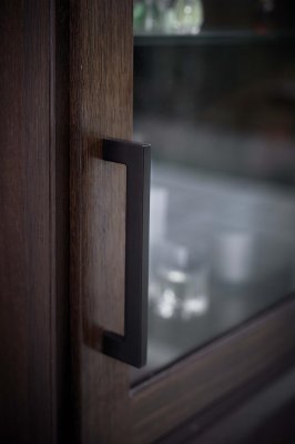 Avlångt möbelhandtag Flat 256 Metall Mörkbrun