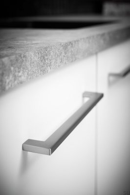 Avlångt möbelhandtag Flat 448 Metall Silver