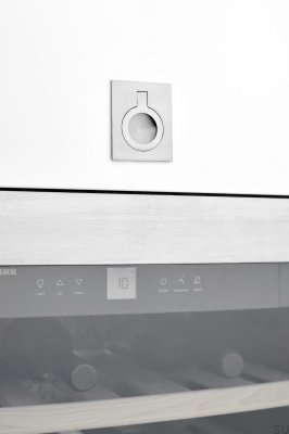 Flush 32 Infällt möbelhandtag Metall Silver