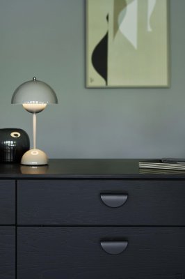 Horizon Small 32 avlångt möbelhandtag, borstad guld