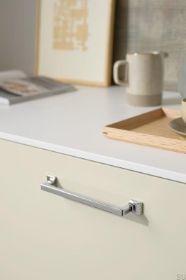 Heritage 160 Metall avlångt möbelhandtag Silver Nickelpläterad