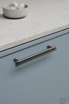557320160-74--Uchwyt-meblowy-podłużny-Flow-160-Metalowy-Gun-Metal-Furnipart-Skandynawskie-Uchwyty_2