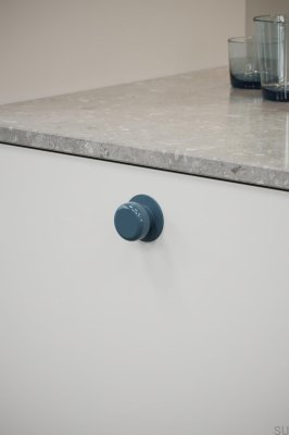 Colette 16 Metallblå möbelknopp