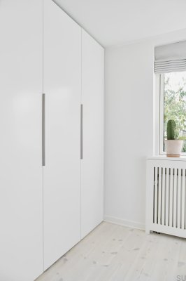 Edge Straight 600 Aluminium Silver Möbelhandtag