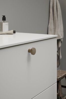 Dot 30 möbelknopp, mässing med patina