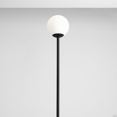 Pinne golvlampa metall svart
