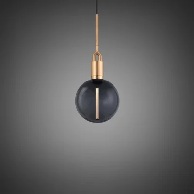 Blåst glas globlampskärm mellan rökfärgad