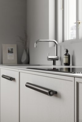 Lucente 224 avlångt möbelhandtag, aluminium, mattsvart