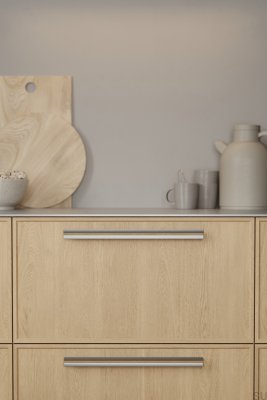 Papillon 320 Aluminium Silver Möbelhandtag med Ekträ